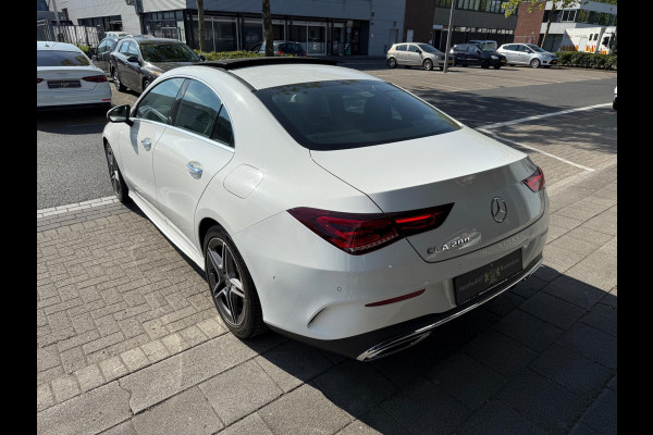 Mercedes-Benz CLA-Klasse 200 AMG LM18/LEER/NAV/&-Night SFEER