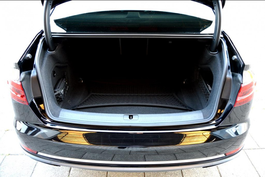 Audi A4 35 TFSI Sport AUT ECC/PDC/LED/XENON/LMV18/LEDER/NAVI