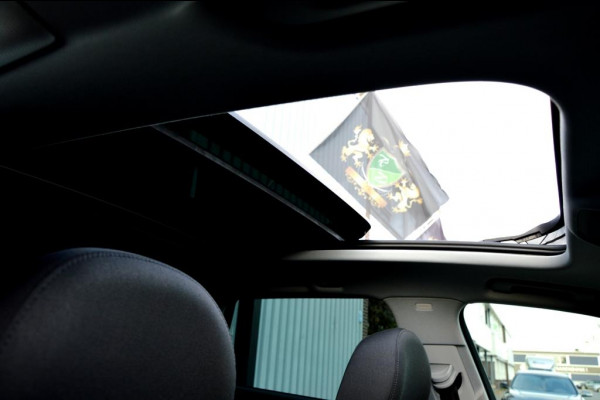 Audi A4 AVANT 35 TFSI Design ECC/PDC V&A/LED/LMV18/NAVI/PANO