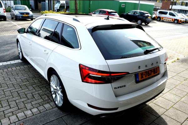 Škoda Superb Combi 1.4 TSI iV CAM/LMV19/NAVI/LEER/VIRTU/PANO