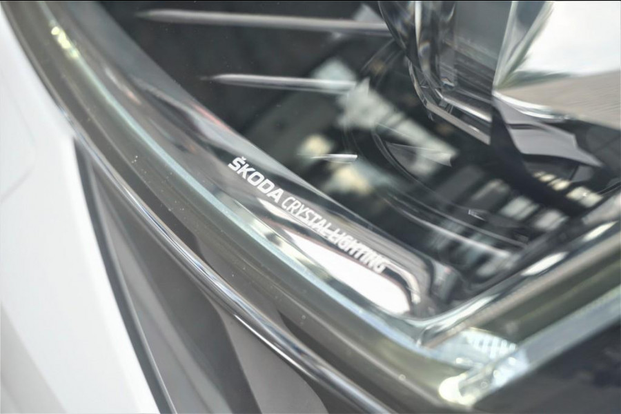 Škoda Superb Combi 1.4 TSI iV CAM/LMV19/NAVI/LEER/VIRTU/PANO