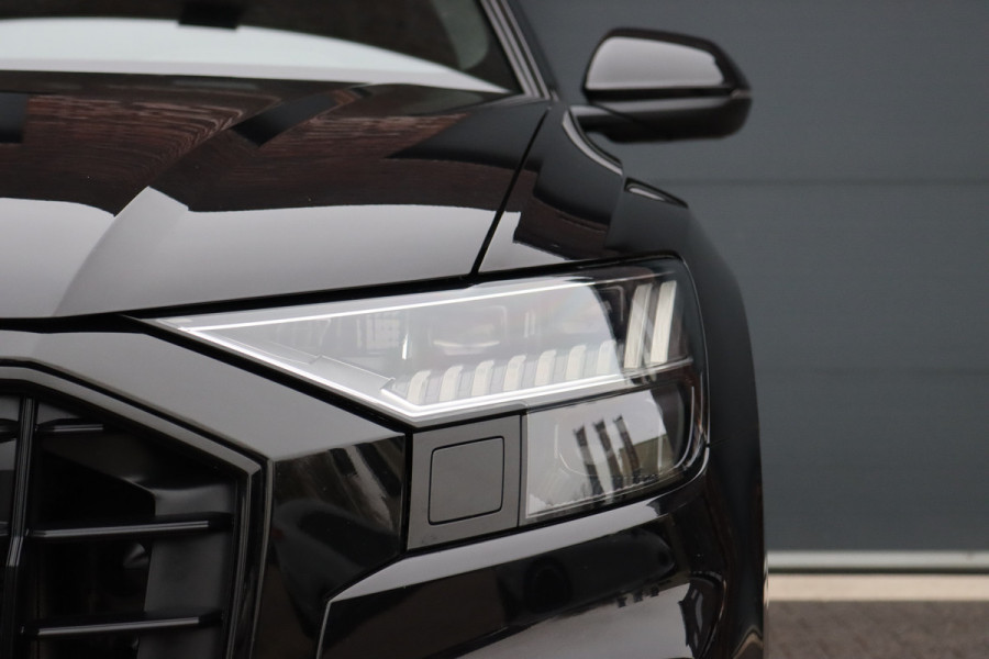 Audi Q8 50 TDI quattro S-Line | Luchtvering | S-Sportstoelen | Stoelventilatie | Bang & Olufsen | Adaptive Cruise Control | Memory | HUD | Surround Camera | Achterbank Verwarmd | Keyless |