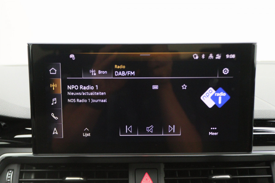 Audi A4 Avant 40 TFSI S edition 204PK 3x S-Line, LED, Virtual Cockpit, Camera, Apple Carplay, LED, 19"