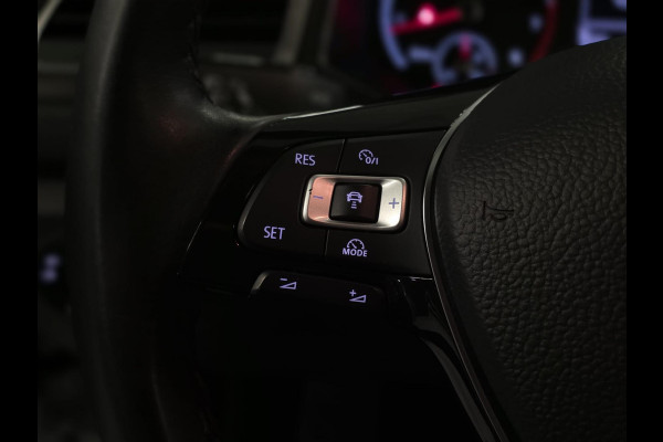 Volkswagen T-Roc 1.5 TSI Style |STUUR/STOELVERW.|ACC|CAMERA