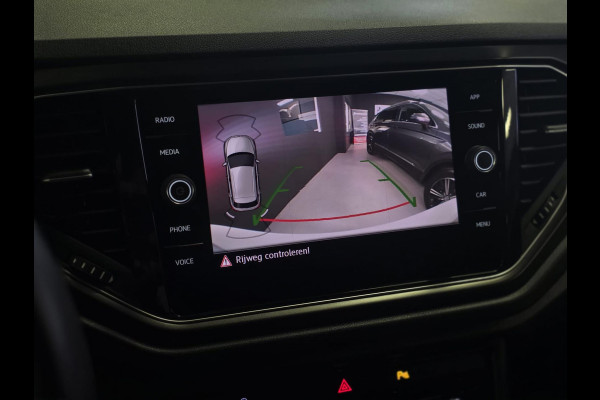 Volkswagen T-Roc 1.5 TSI Style |STUUR/STOELVERW.|ACC|CAMERA