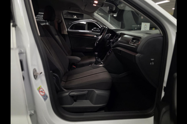 Volkswagen T-Roc 1.5 TSI Style |STUUR/STOELVERW.|ACC|CAMERA