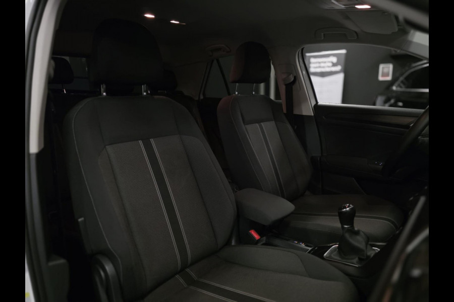 Volkswagen T-Roc 1.5 TSI Style |STUUR/STOELVERW.|ACC|CAMERA
