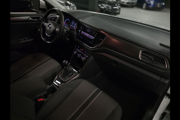 Volkswagen T-Roc 1.5 TSI Style |STUUR/STOELVERW.|ACC|CAMERA