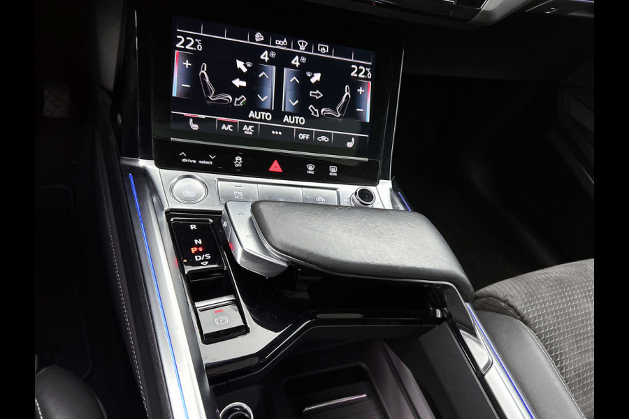 Audi e-tron 50 quattro S edition 71 kWh (Panorama, StoelV, Bang & Olufsen, Camera, PDC, EtcO)