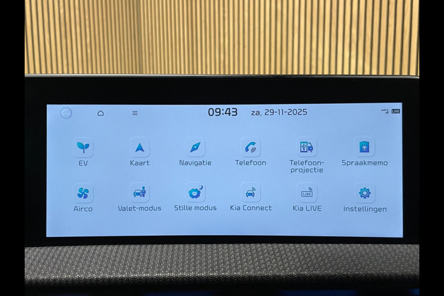 Kia Ev6 Plus 77.4 kWh|LEDER|MEMORY|STOELVERW. V+A/STOELVENT.V|STUURVERW|CAMERA|APPLE CARPLAY/ANDROID AUTO|IN.BTW|1e EIG|NL-AUTO|