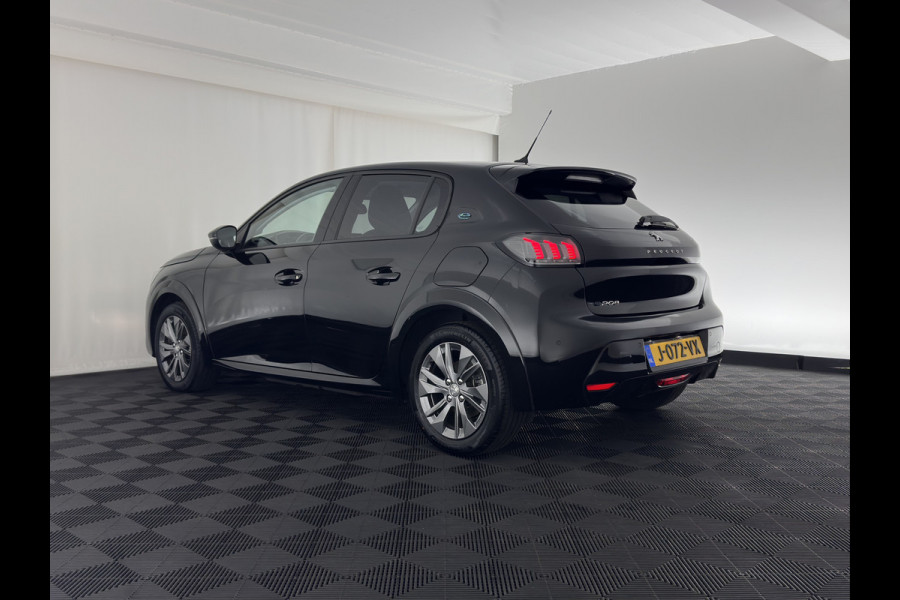 Peugeot e-208 EV Allure 50 kWh *AUT | 1/2 LEDER | NAVI | CAMERA | CRUISE PDC*
