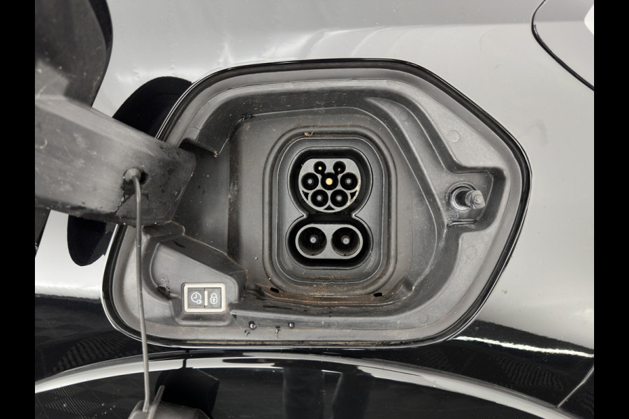 Peugeot e-208 EV Allure 50 kWh *AUT | 1/2 LEDER | NAVI | CAMERA | CRUISE PDC*