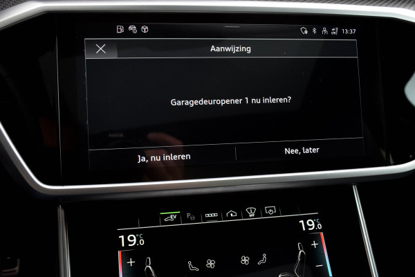 Audi A6 Avant 55 TFSI e Competition Quattro / 2x S-line/ Standkachel/ Head-Up Display/ Panoramadak/ Trekhaak/ 270kW (368PK)