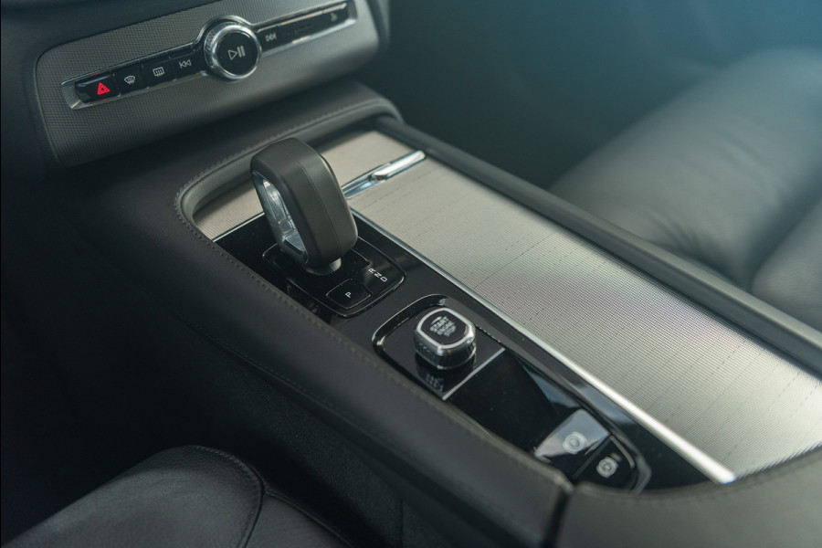 Volvo XC90 T8 Aut. LongRange Core Bright ACC Leder 455pk