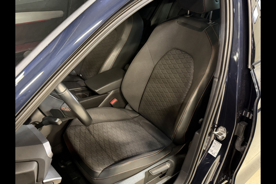 Seat Leon Sportstourer 1.0 eTSI FR Business Intense | Adaptive cruise | Camera | Virtual | Apple Carplay | Clima | 18'' Inch