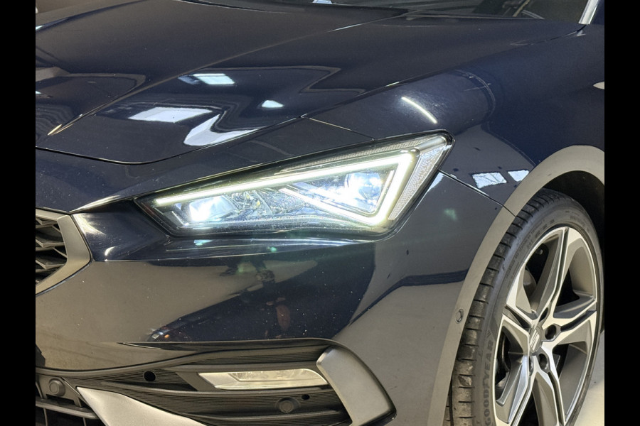 Seat Leon Sportstourer 1.0 eTSI FR Business Intense | Adaptive cruise | Camera | Virtual | Apple Carplay | Clima | 18'' Inch