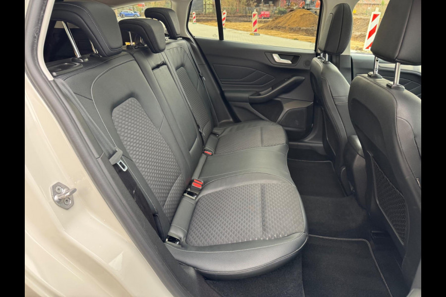 Ford FOCUS Wagon 1.0 EcoBoost Hybrid Titanium X Business | Pano | Stuurverwarming | digitale cockpit