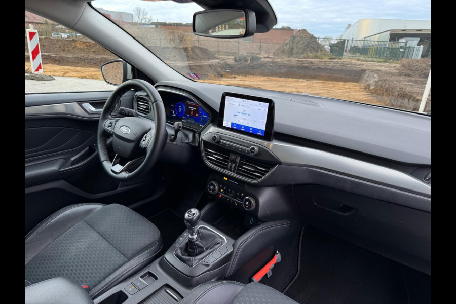 Ford FOCUS Wagon 1.0 EcoBoost Hybrid Titanium X Business | Pano | Stuurverwarming | digitale cockpit