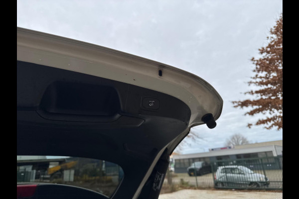 Ford FOCUS Wagon 1.0 EcoBoost Hybrid Titanium X Business | Pano | Stuurverwarming | digitale cockpit