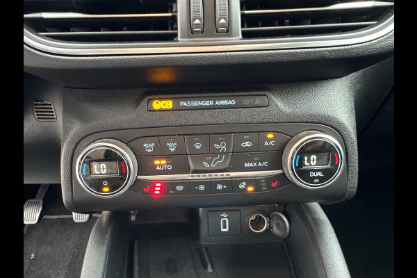 Ford FOCUS Wagon 1.0 EcoBoost Hybrid Titanium X Business | Pano | Stuurverwarming | digitale cockpit