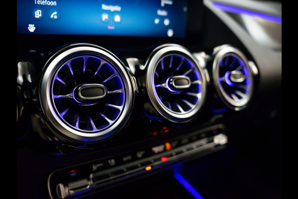 Mercedes-Benz GLA GLA 180 AMG Line | NIGHT | Pano | Memory