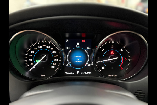 Jaguar XE 2.0 D Pure Pro Edition Automaat | Navigatie | Meridian | Bluetooth | Parkeersensoren | Keyless