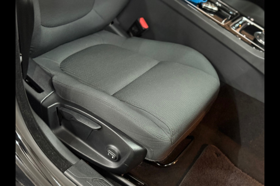 Jaguar XE 2.0 D Pure Pro Edition Automaat | Navigatie | Meridian | Bluetooth | Parkeersensoren | Keyless