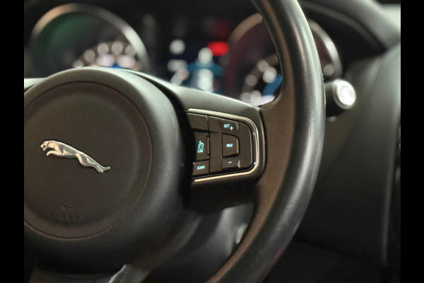 Jaguar XE 2.0 D Pure Pro Edition Automaat | Navigatie | Meridian | Bluetooth | Parkeersensoren | Keyless