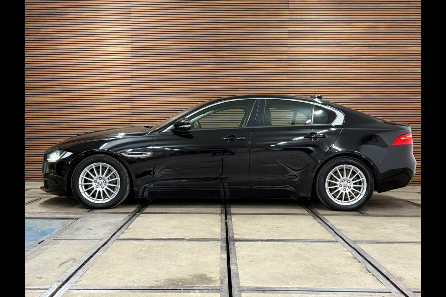 Jaguar XE 2.0 D Pure Pro Edition Automaat | Navigatie | Meridian | Bluetooth | Parkeersensoren | Keyless