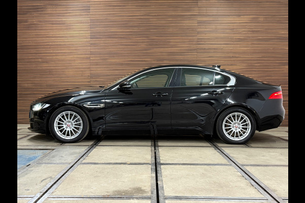 Jaguar XE 2.0 D Pure Pro Edition Automaat | Navigatie | Meridian | Bluetooth | Parkeersensoren | Keyless