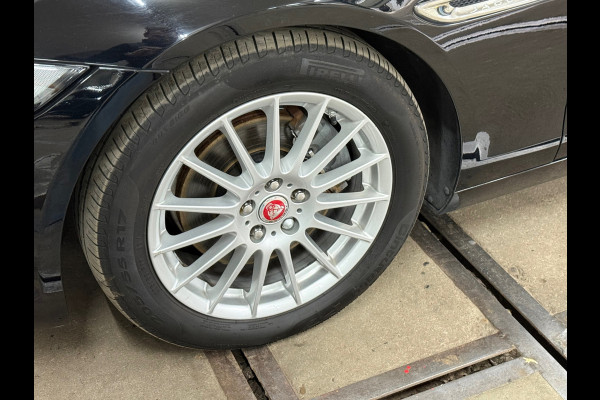 Jaguar XE 2.0 D Pure Pro Edition Automaat | Navigatie | Meridian | Bluetooth | Parkeersensoren | Keyless