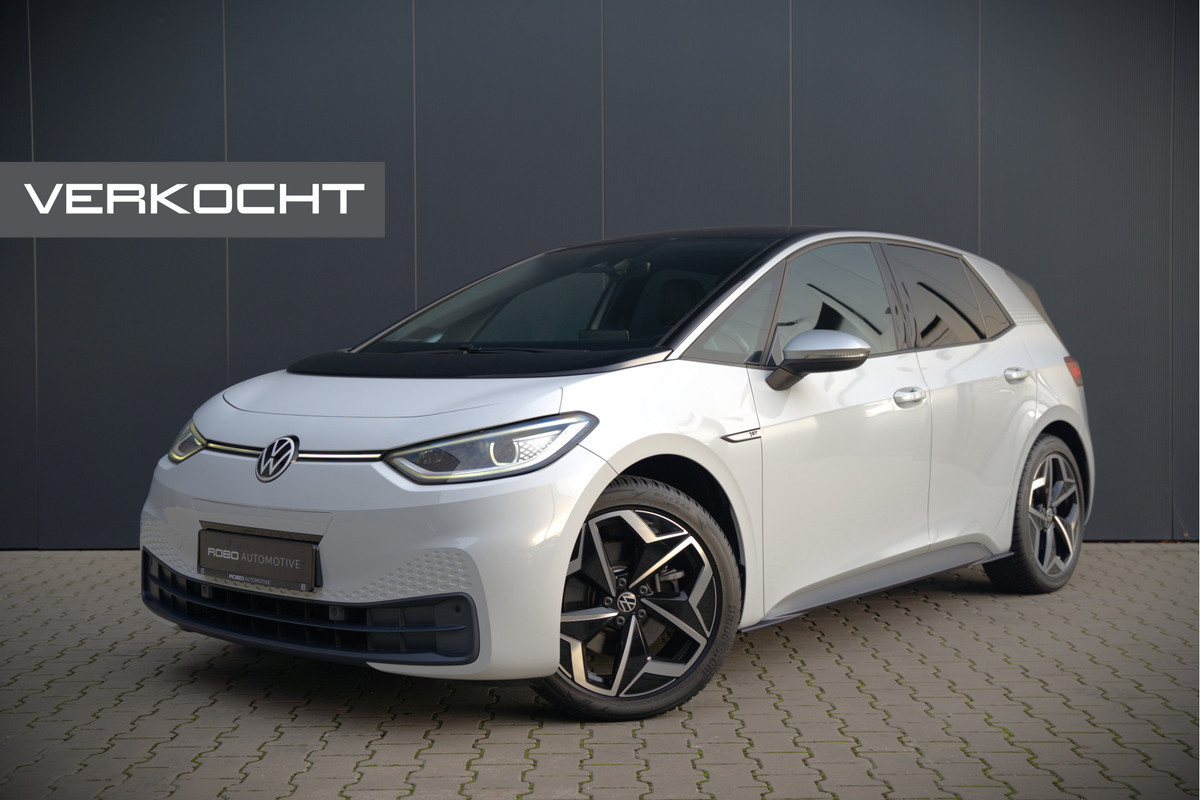 Volkswagen ID.3 First Plus 58 kWh | Stoelverwarming | Stuurverwarming | Camera | Adaptive Cruise Control | Navigatie | Standkachel | Keyless | Parkeersensoren | LED | Apple Carplay | BTW |