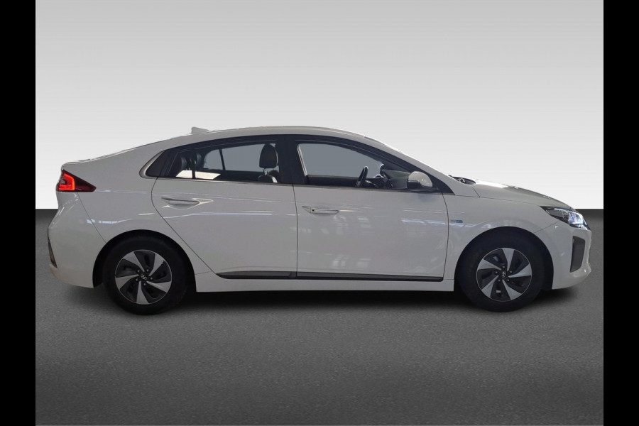 Hyundai IONIQ 1.6 GDi Premium Incl. Stoel en stuurverwarming | schuif-/kanteldak | Elektrisch verstelb. bestuurdersstoel met geheugen