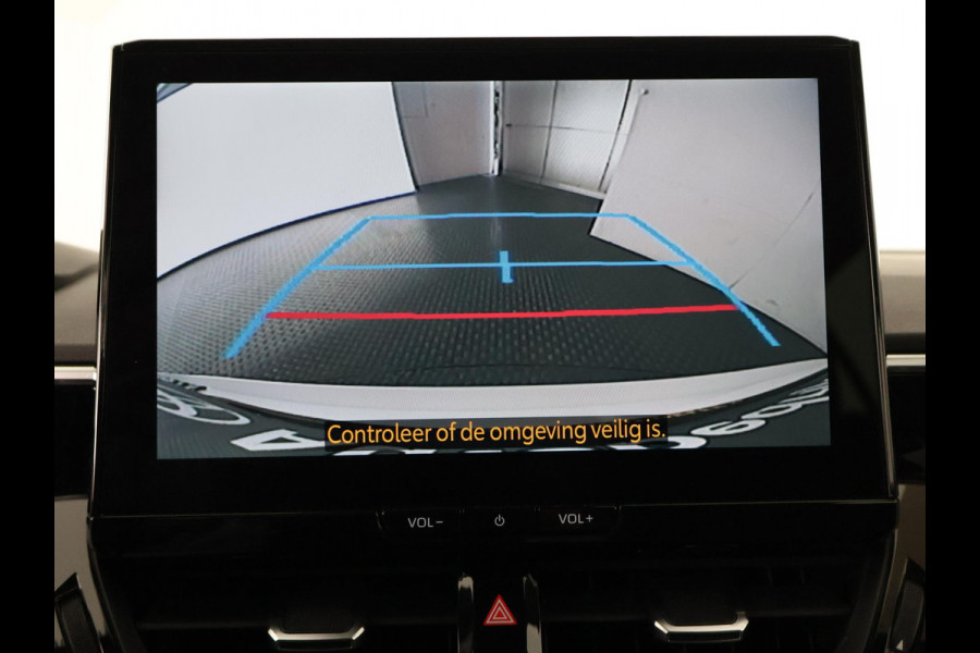 Toyota Corolla Touring Sports Hybrid 140 Business | Stuur-/Stoelverwarming | Parkeersensoren | Apple Carplay & AndriodAUTO | Navigatie