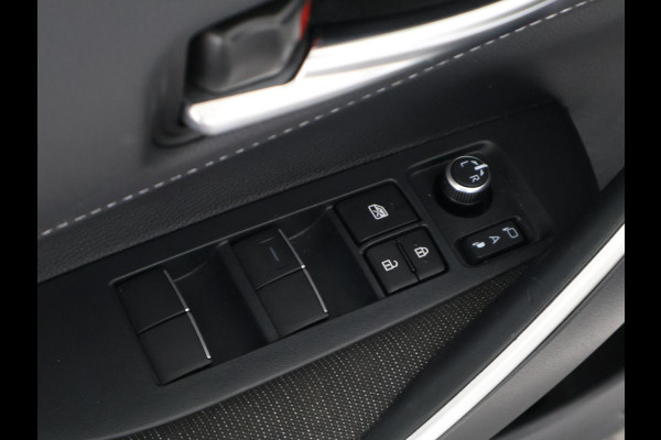 Toyota Corolla Touring Sports Hybrid 140 Business | Stuur-/Stoelverwarming | Parkeersensoren | Apple Carplay & AndriodAUTO | Navigatie