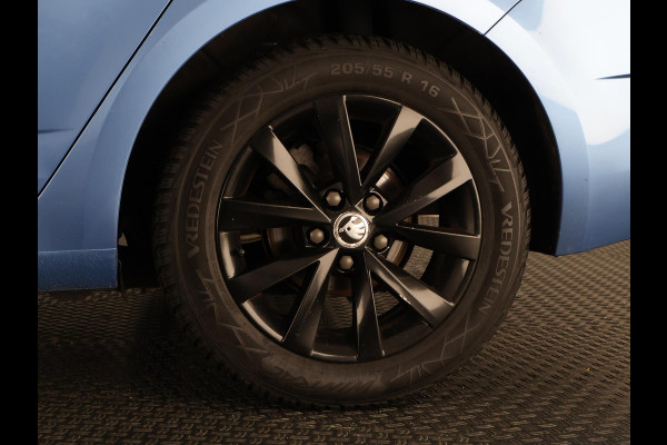 Škoda Octavia Combi 1.0 TSI Greentech Ambition Business Automaat | Navigatie | Trekhaak | Privacy Glass |