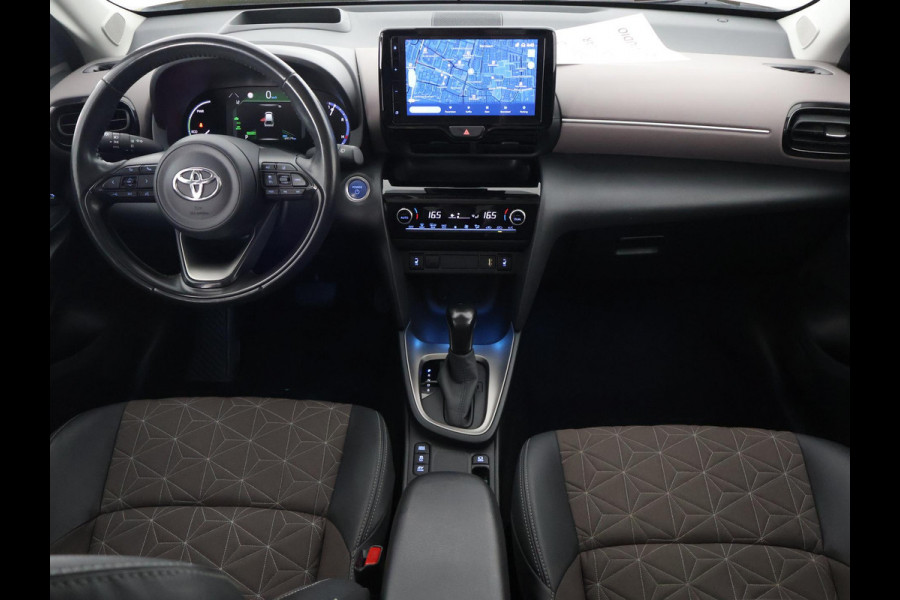 Toyota Yaris Cross 1.5 HYBRIDE EXECUTIVE BI-TONE GARANTIE TOT 9-2032 DODE HOEK DETECTIE.STOEL VERWARMING.TREKHAAK