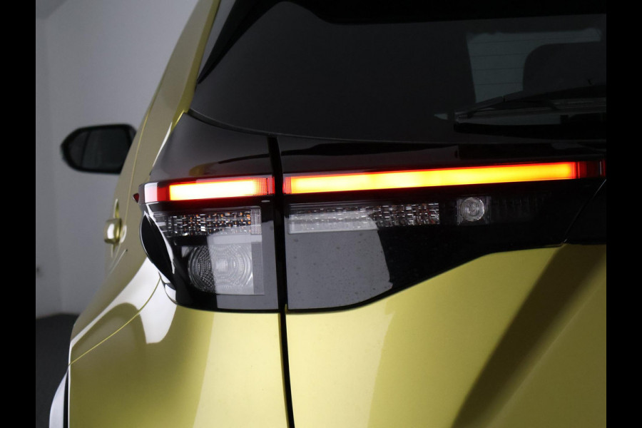 Toyota Yaris Cross 1.5 HYBRIDE EXECUTIVE BI-TONE GARANTIE TOT 9-2032 DODE HOEK DETECTIE.STOEL VERWARMING.TREKHAAK