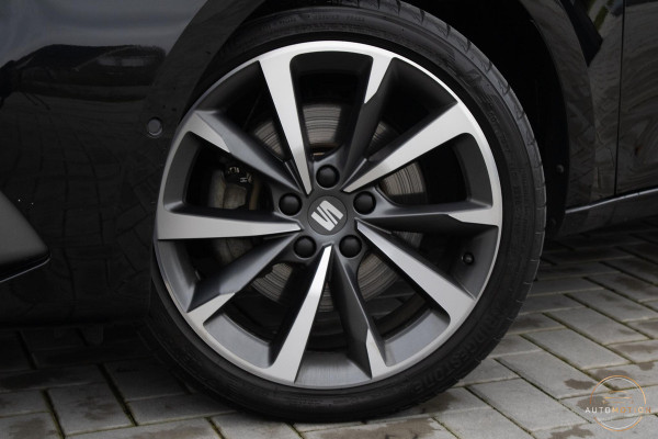 Seat Leon 1.4 TSI eHybrid PHEV FR Bus. Int. PANO CAMERA MEMORY