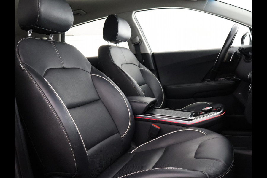 Kia Niro ExecutiveLine 64 kWh 450 km actieradius | Stoelventilatie & -Verwarming | Navigatie | Leder |