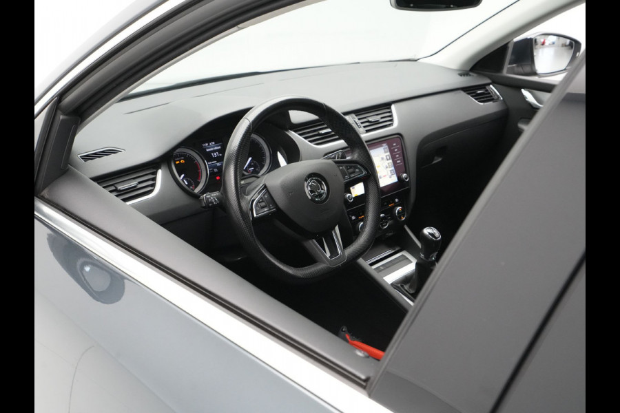 Škoda Octavia Combi 1.0 TSI 115pk Greentech Business Edition Navigatie Stoelverwarming Clima Carplay Argon