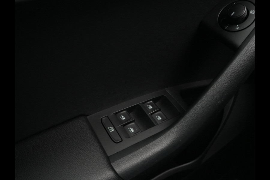 Škoda Octavia Combi 1.0 TSI 115pk Greentech Business Edition Navigatie Stoelverwarming Clima Carplay Argon