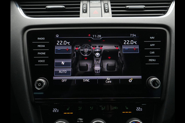 Škoda Octavia Combi 1.0 TSI 115pk Greentech Business Edition Navigatie Stoelverwarming Clima Carplay Argon