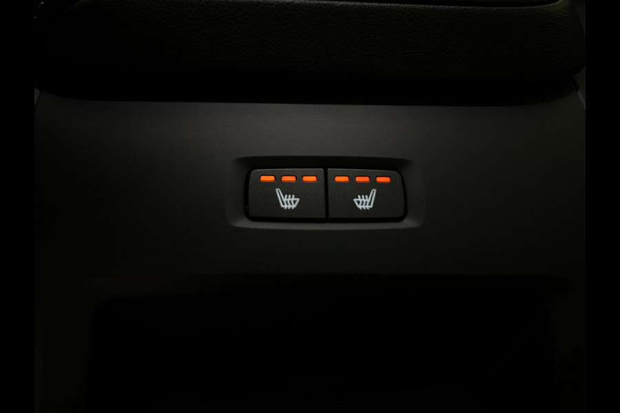 Volvo XC60 2.0 T8 Plug-in Hybrid AWD / Pano / BTW / Trekhaak