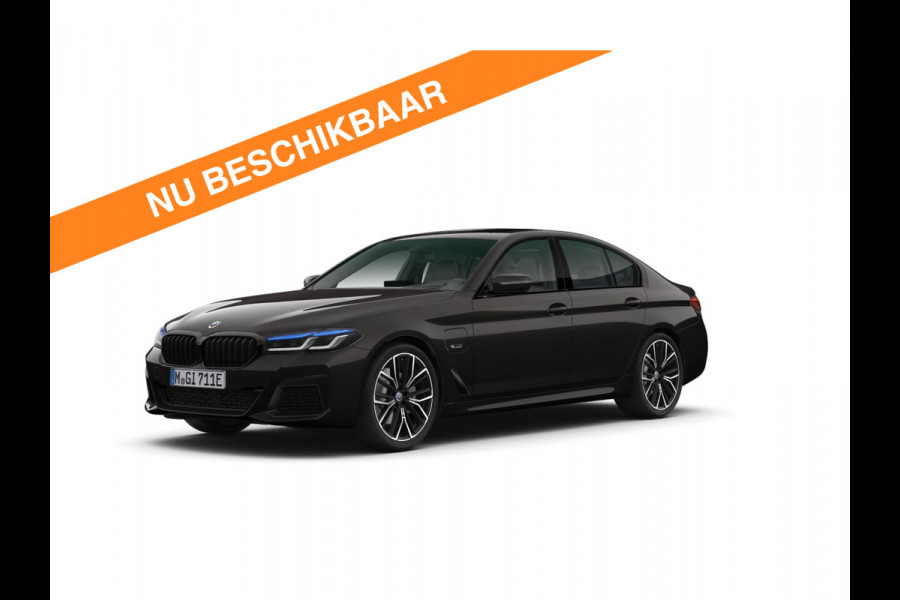 BMW 5 Serie 530e M-Sport - Individual ''Crystal Casserit Black'' - Dak - Head-Up