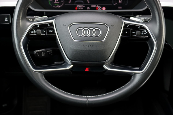 Audi e-tron Sportback 50 quattro S edition 71 kWh | Luchtvering | Panoramadak | Adaptieve Cruise Control | Camera | Memory | Matrix-LED | Stoelverwarming | Keyless Entry | Audi Sound System |
