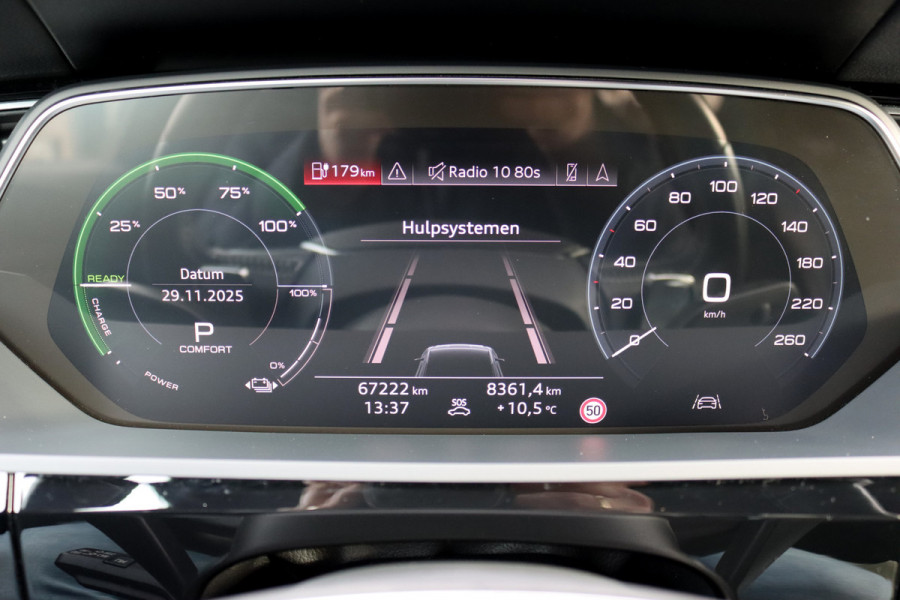 Audi e-tron Sportback 50 quattro S edition 71 kWh | Luchtvering | Panoramadak | Adaptieve Cruise Control | Camera | Memory | Matrix-LED | Stoelverwarming | Keyless Entry | Audi Sound System |
