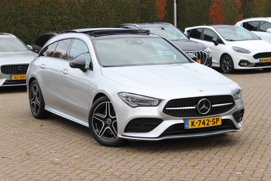 Mercedes-Benz CLA-Klasse Shooting Brake 200 Business Solution AMG / Trekhaak / Panoramadak / Camera / Memory seats / Keyless / 18'' / Sfeerverlichting / Matrix LED / Navigatie / Stoelverwarming / Cruise Control