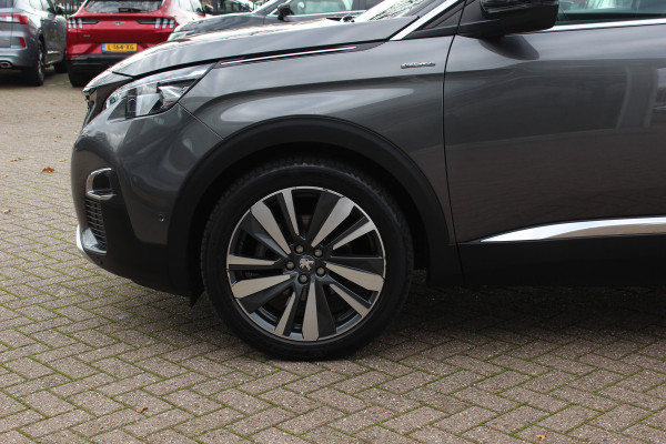Peugeot 3008 1.2 PureTech GT Line Avantage / Trekhaak / Camera / Navigatie / 19'' / Half leder / CarPlay / Keyless / Cruise Control