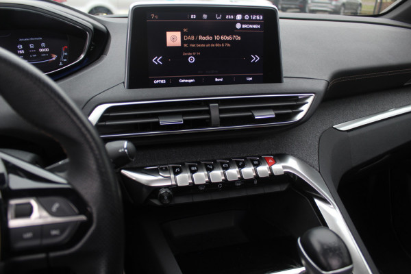 Peugeot 3008 1.2 PureTech GT Line Avantage / Trekhaak / Camera / Navigatie / 19'' / Half leder / CarPlay / Keyless / Cruise Control